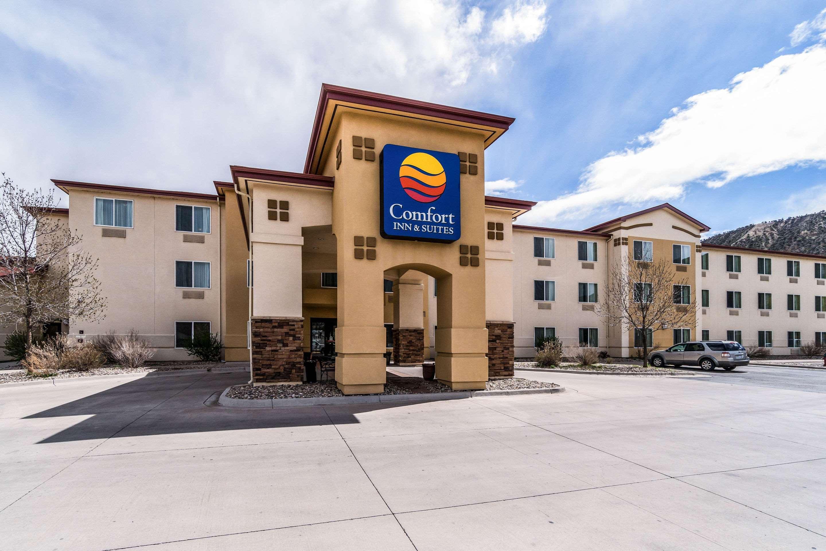 Comfort Inn & Suites Rifle Bagian luar foto