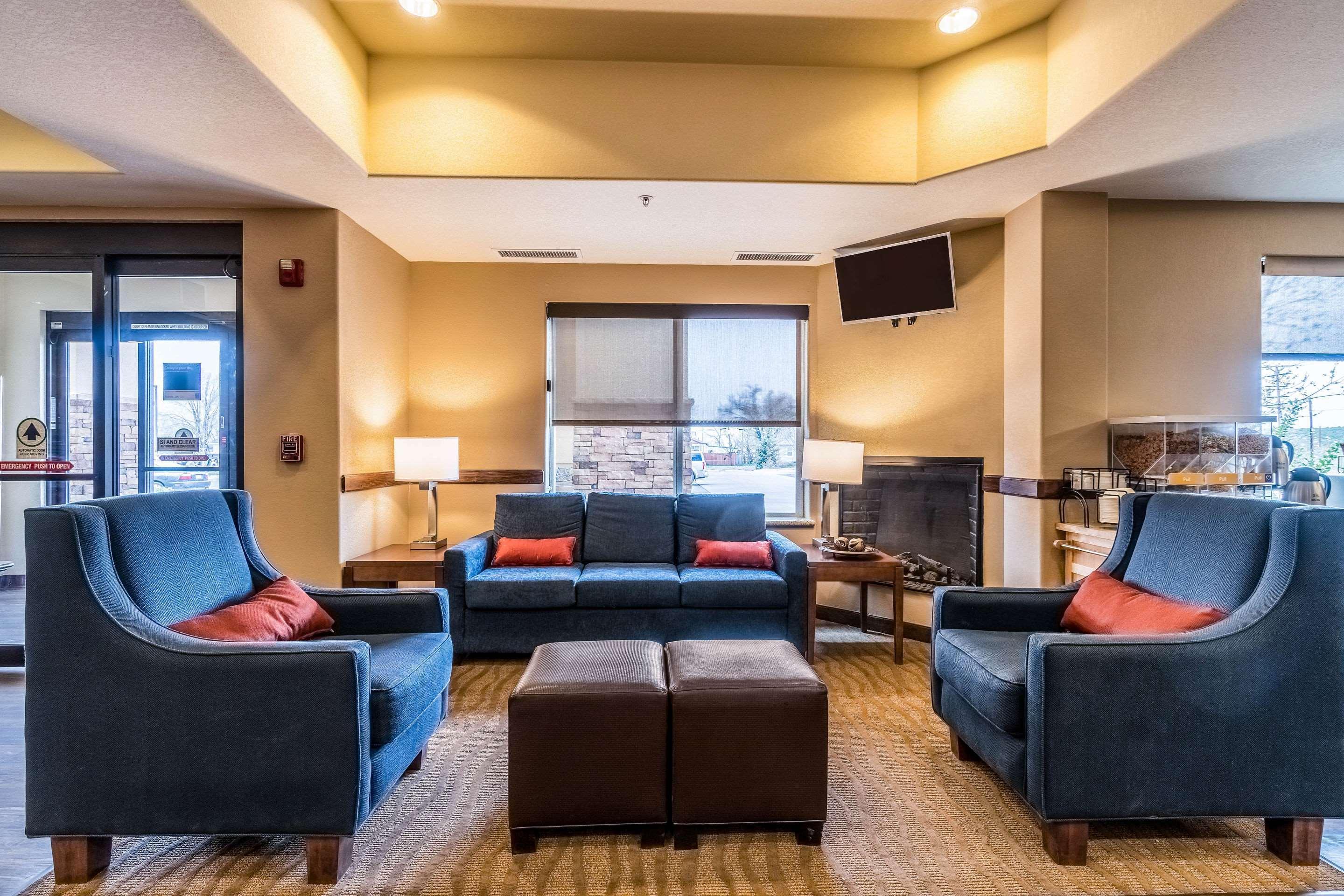Comfort Inn & Suites Rifle Bagian luar foto