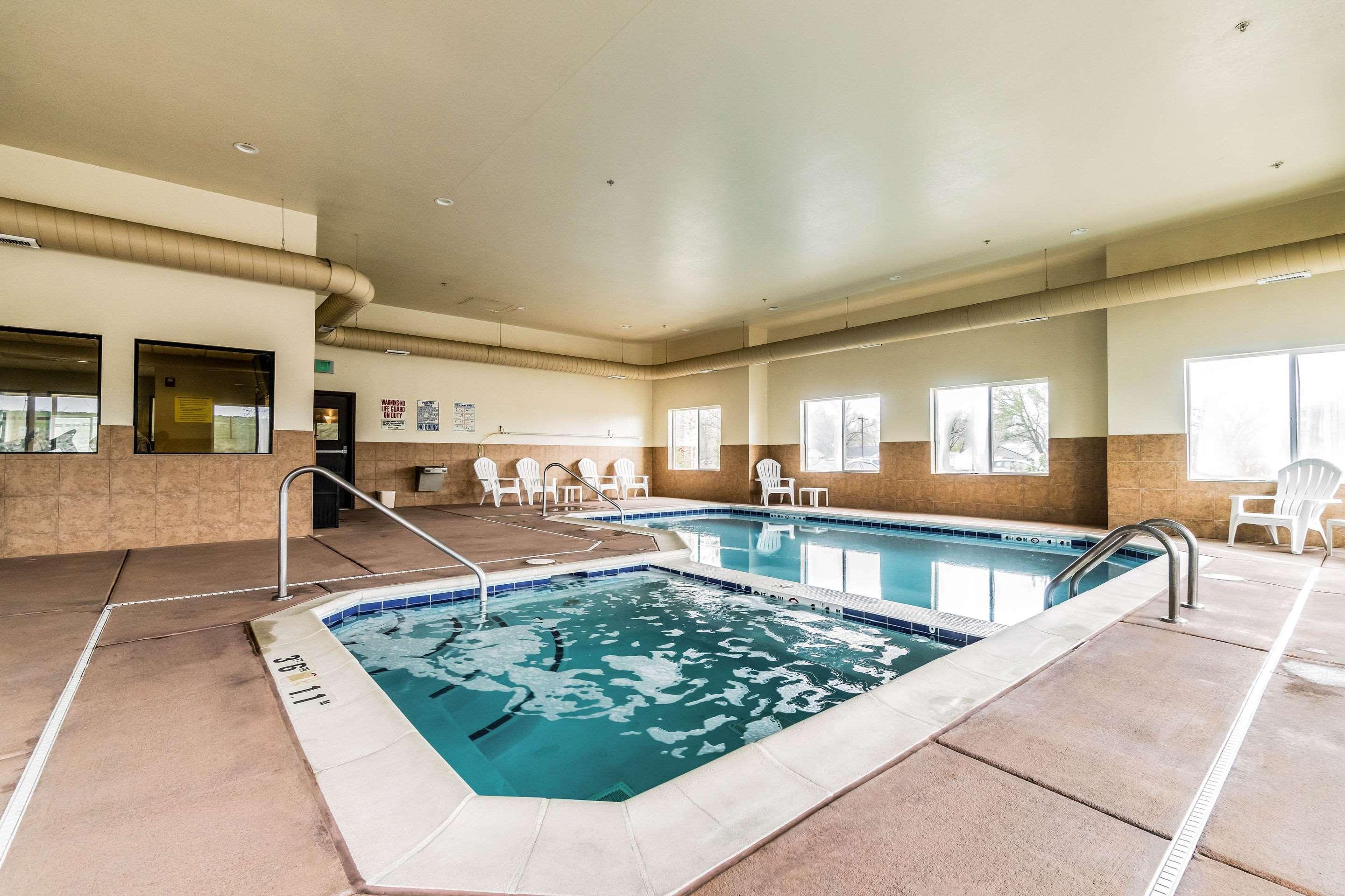 Comfort Inn & Suites Rifle Bagian luar foto