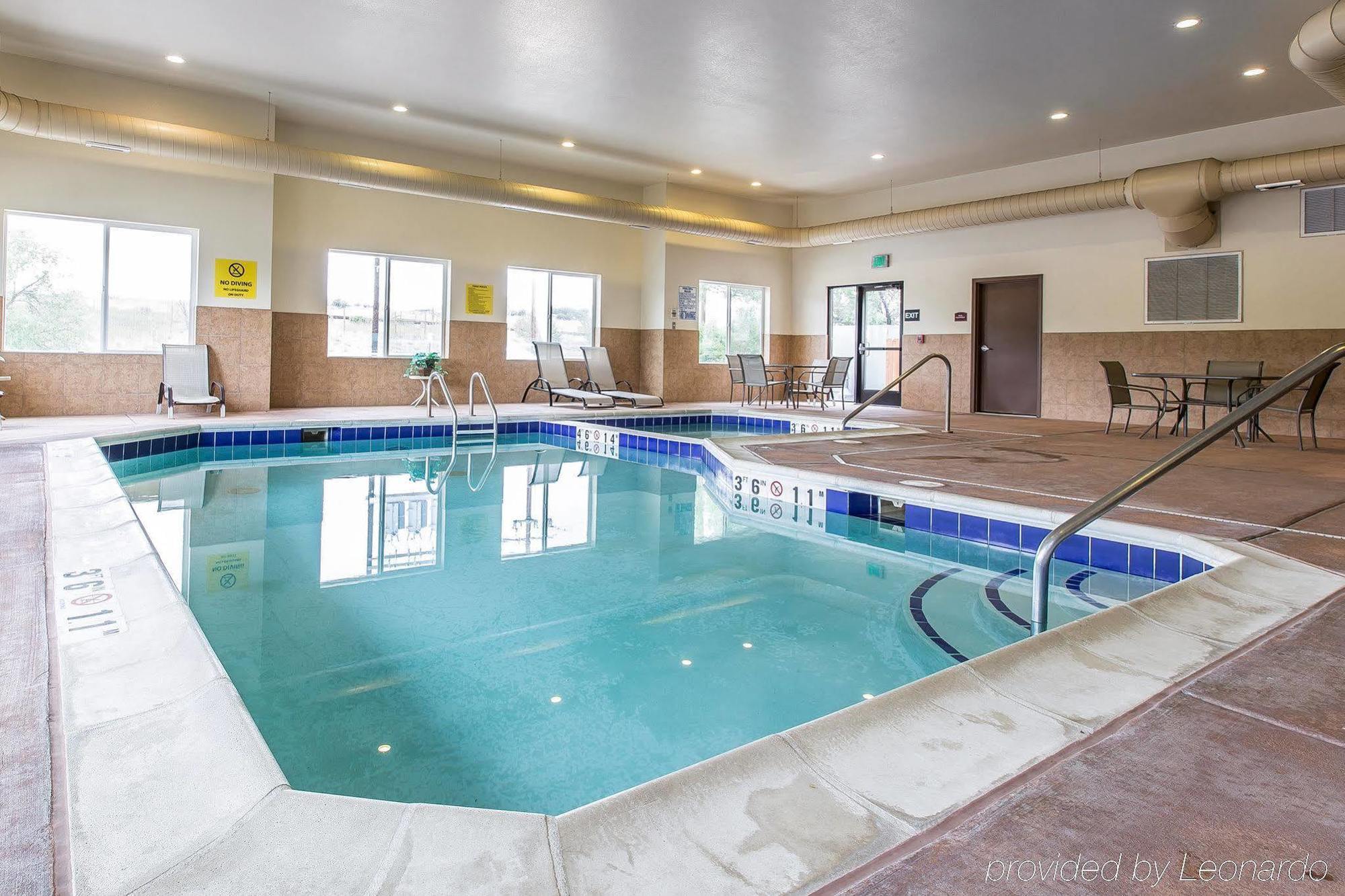 Comfort Inn & Suites Rifle Bagian luar foto