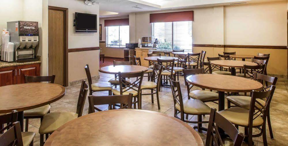 Comfort Inn & Suites Rifle Bagian luar foto
