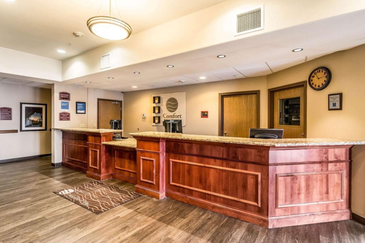 Comfort Inn & Suites Rifle Bagian luar foto